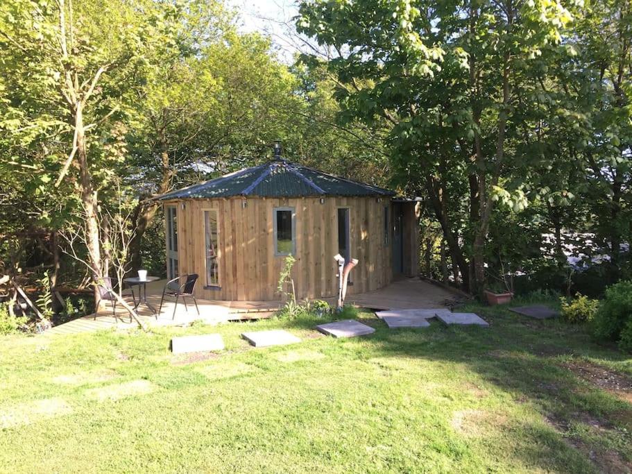 Begelly The Roundhouse - Unique Space Nestled In The Trees מראה חיצוני תמונה